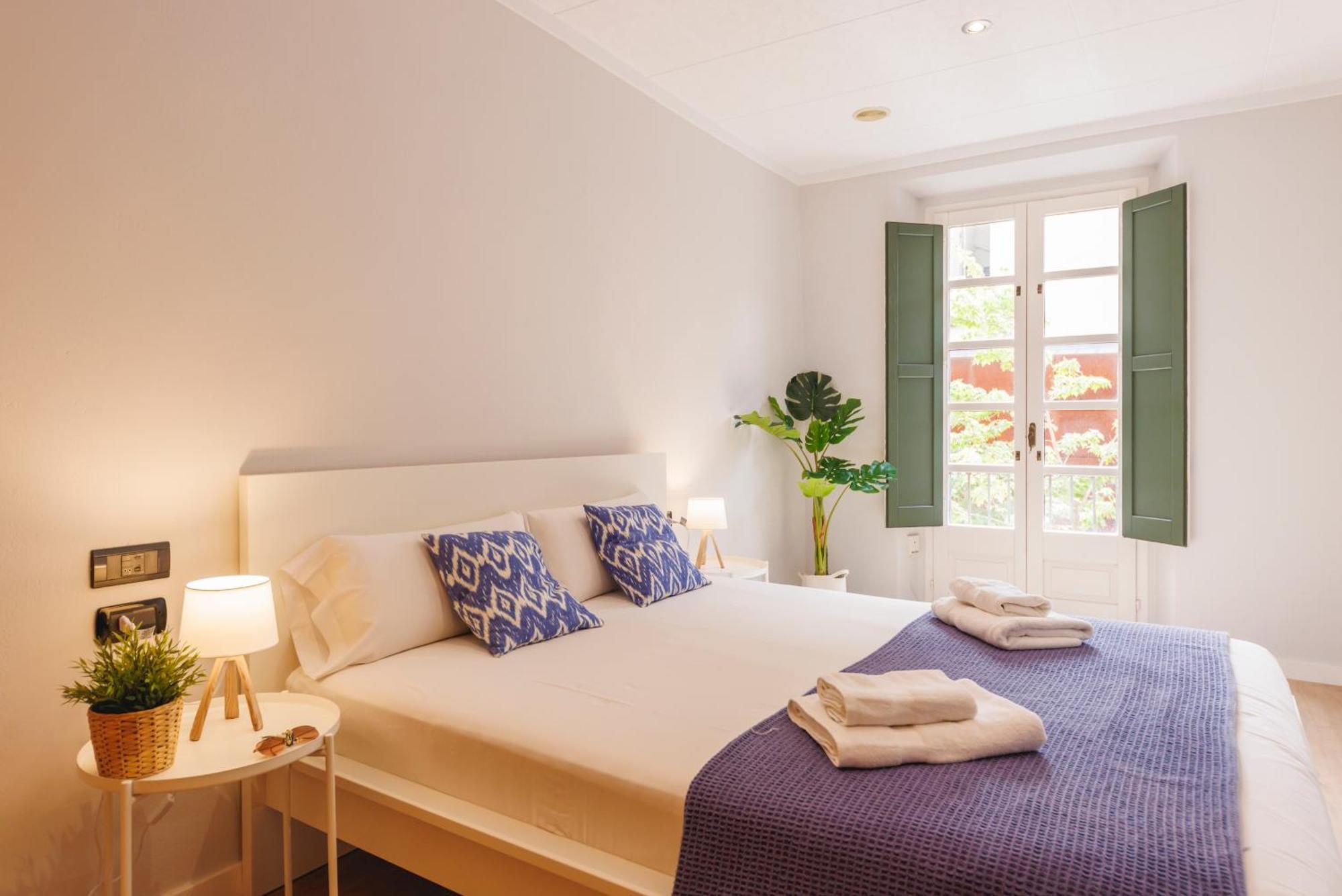 Bravissimo Apartaments Mora 4 Girona Ngoại thất bức ảnh