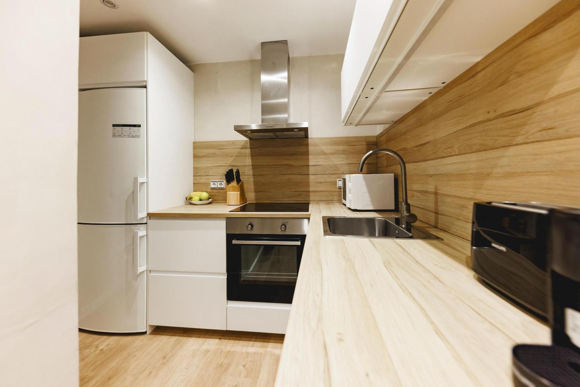 Bravissimo Apartaments Mora 4 Girona Ngoại thất bức ảnh