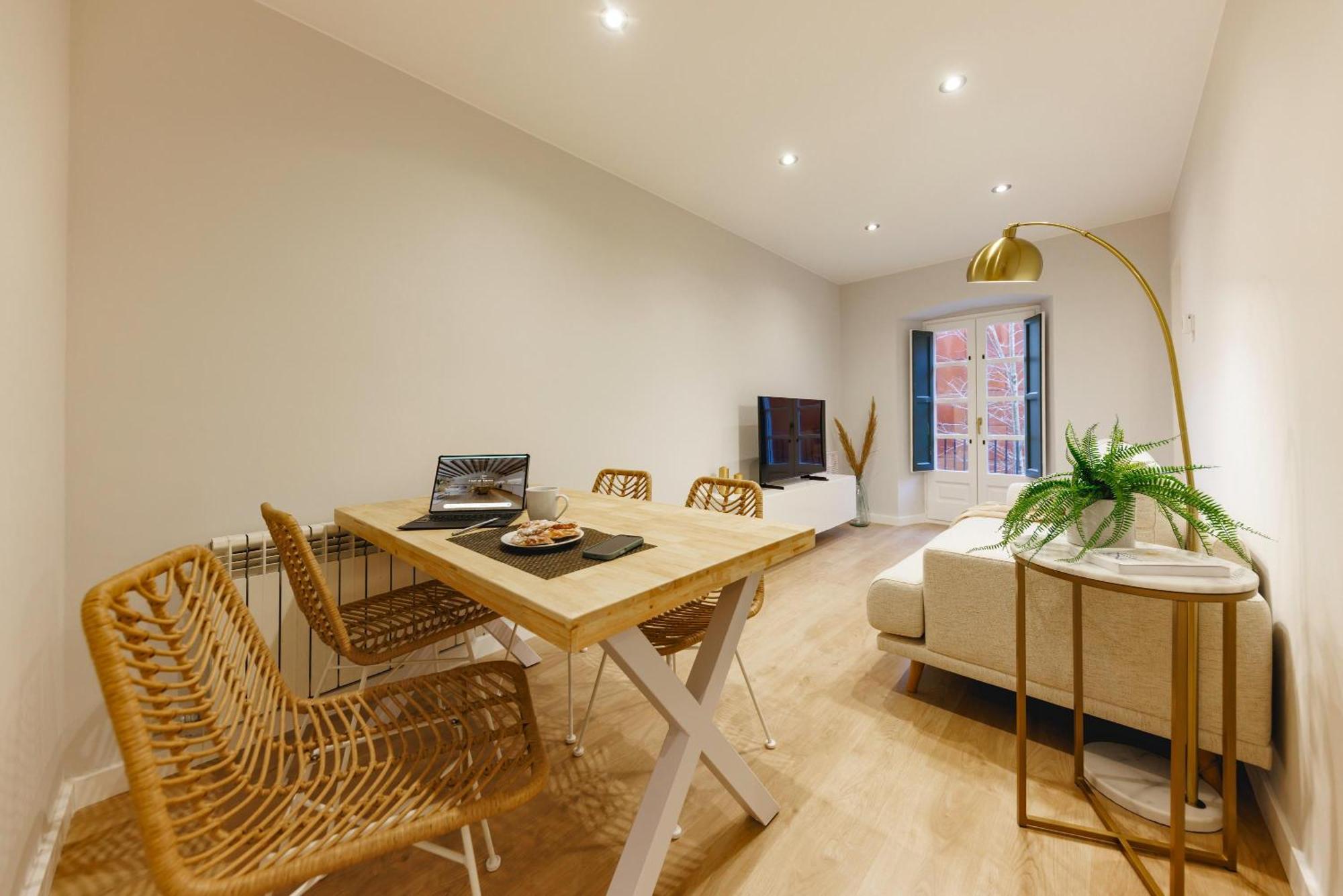 Bravissimo Apartaments Mora 4 Girona Phòng bức ảnh