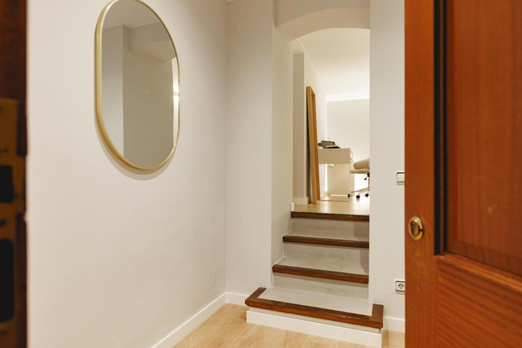 Bravissimo Apartaments Mora 4 Girona Ngoại thất bức ảnh