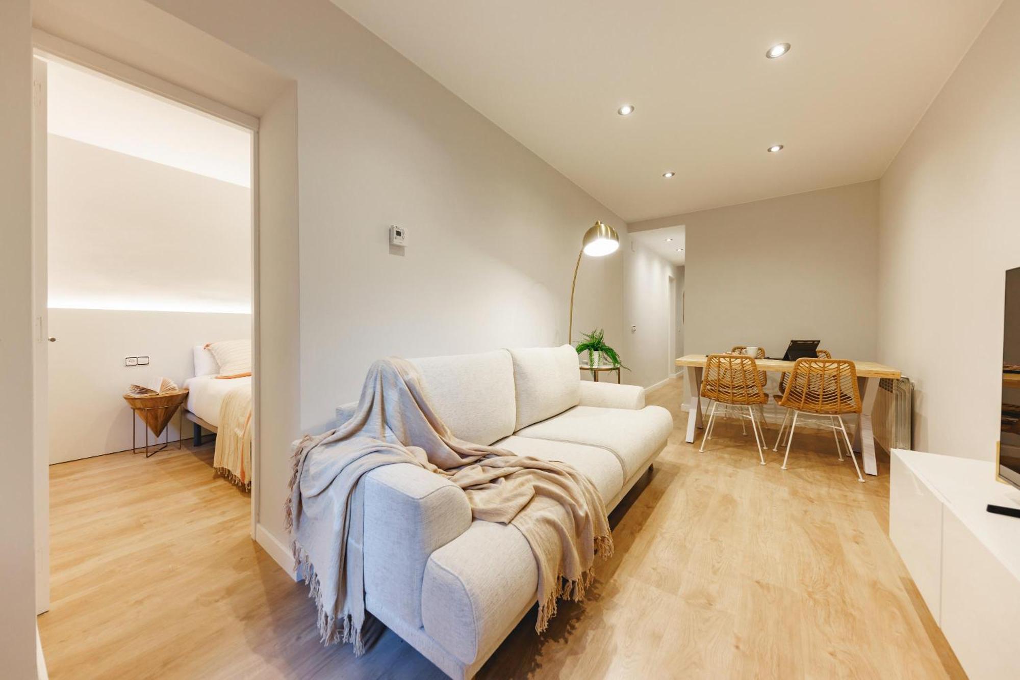 Bravissimo Apartaments Mora 4 Girona Ngoại thất bức ảnh