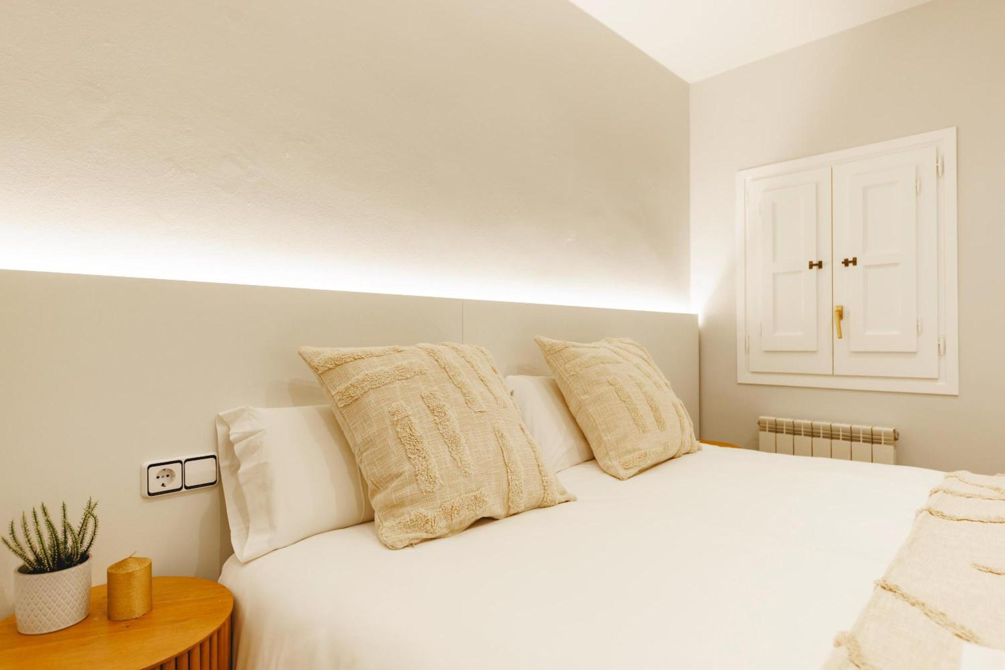 Bravissimo Apartaments Mora 4 Girona Ngoại thất bức ảnh